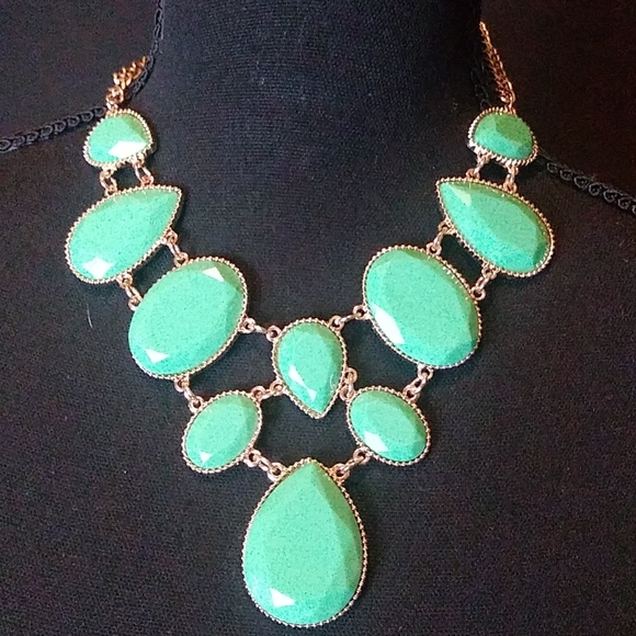 3 for 25 bundle  necklace with earrings set - Picture 1 of 4